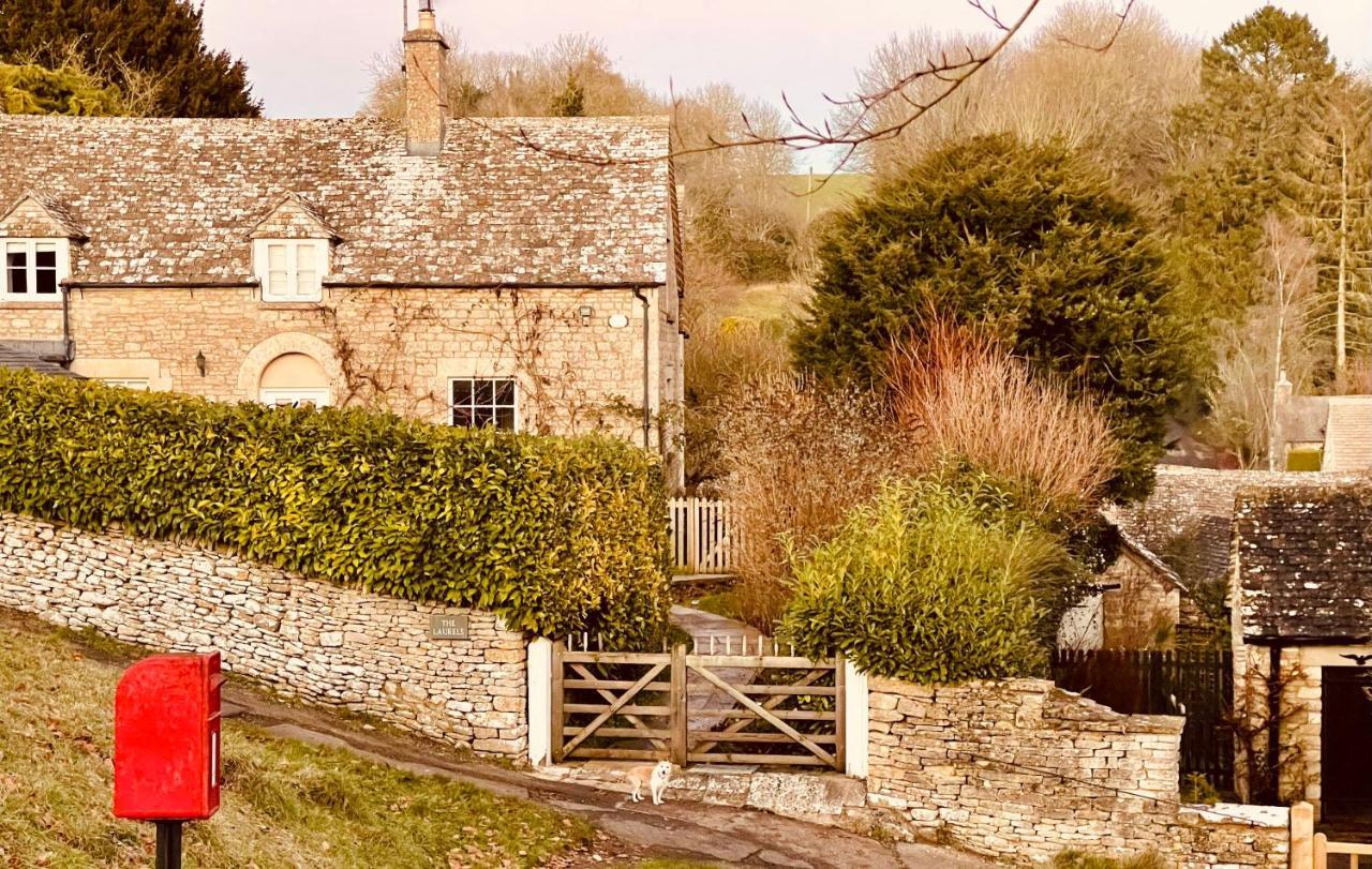 סירנססטר The Old Post Office Studio Apartment In A Beautiful Cotswold Village מראה חיצוני תמונה