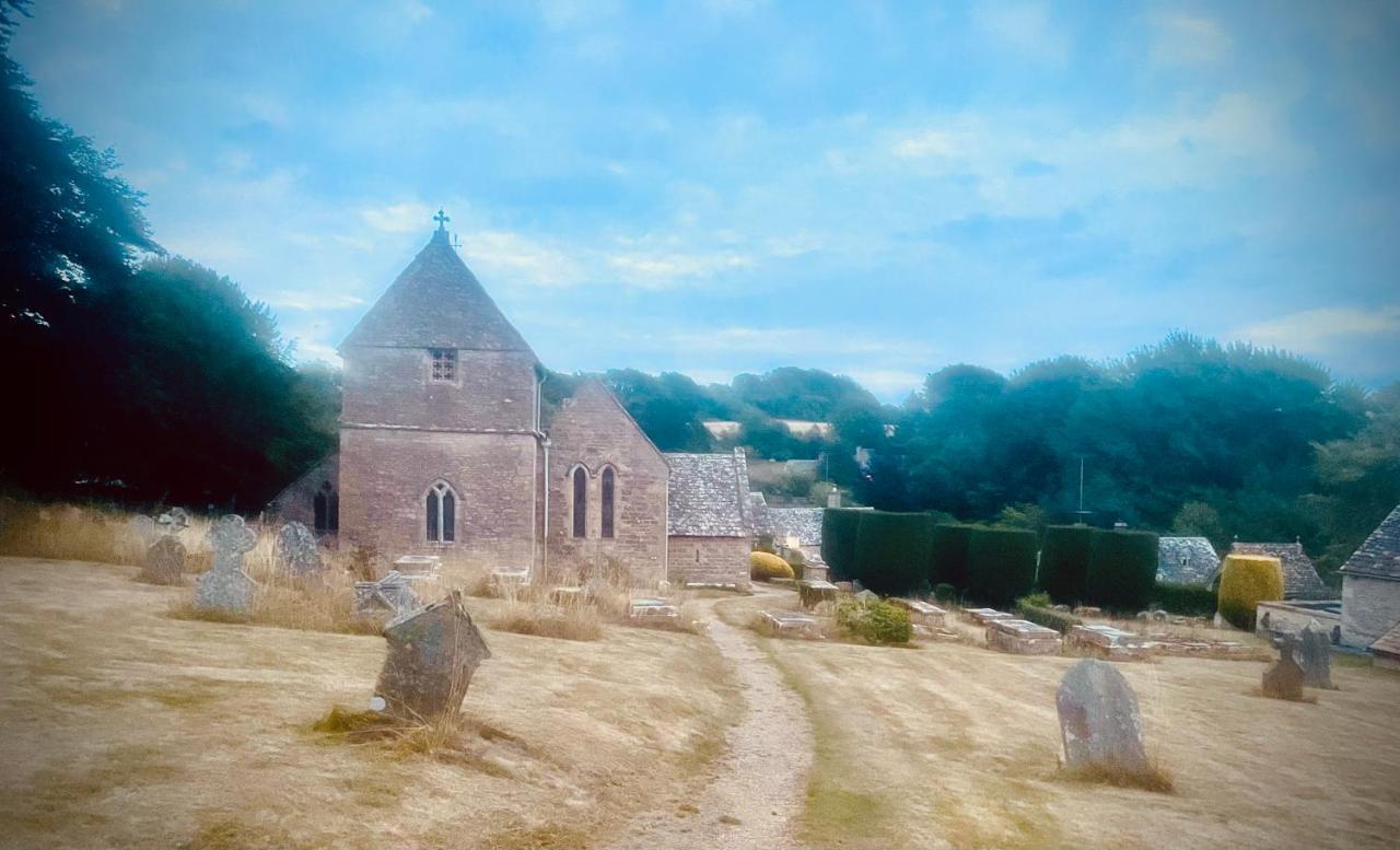סירנססטר The Old Post Office Studio Apartment In A Beautiful Cotswold Village מראה חיצוני תמונה