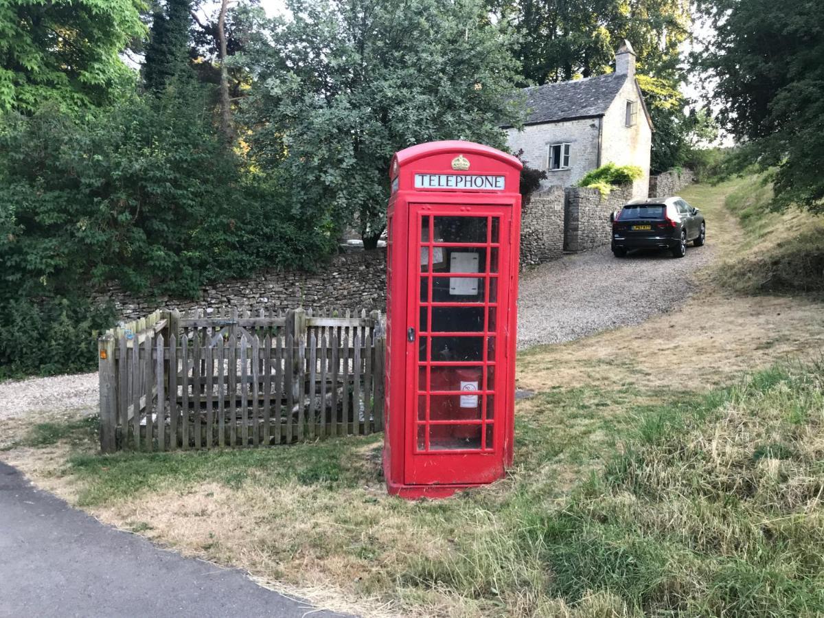 סירנססטר The Old Post Office Studio Apartment In A Beautiful Cotswold Village מראה חיצוני תמונה